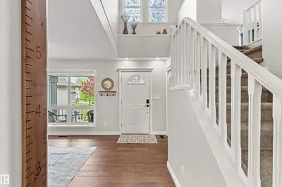 Interior photo 4 of 1139 117 ST NW