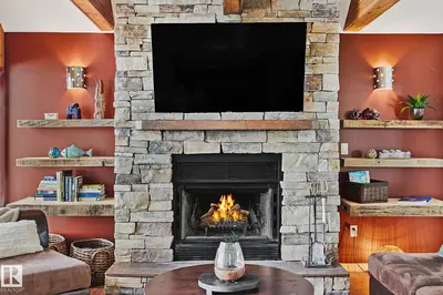 Interior photo 2 of 16 WILLOW AV