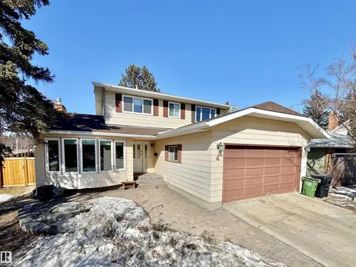 4 Wolf CR NW NW, Edmonton - $739,900