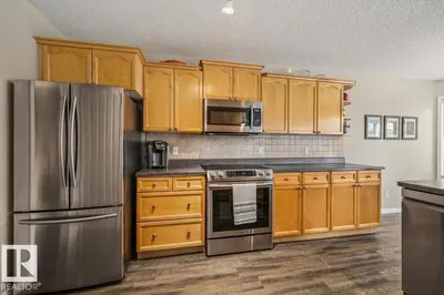 Interior photo 3 of 535 WISEMAN LN NW