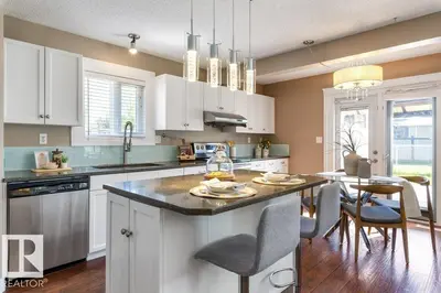Interior photo 4 of 1119 Potter Greens NW