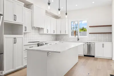 Interior photo 4 of 10934 132 ST NW