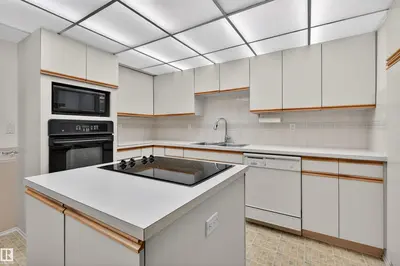 Interior photo 4 of 2705 124 ST NW