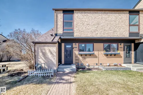 12054 25 AV NW, Edmonton - $234,500