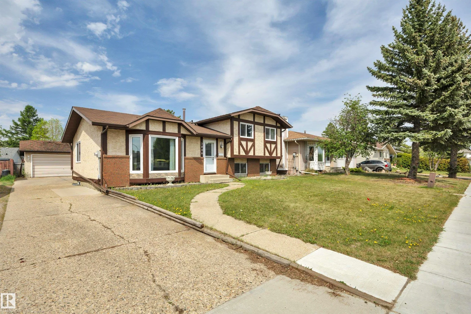 3806 33 AV, Leduc - 4 bedroom Detached Single Family for sale