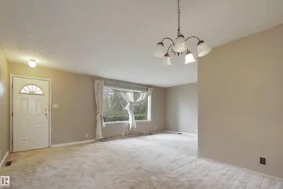 Interior photo 1 of 