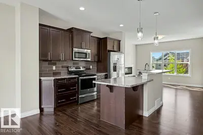 Interior photo 4 of 2 SIMMONDS PL