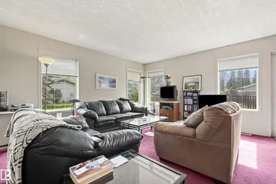 Interior photo 4 of 5011 64 ST