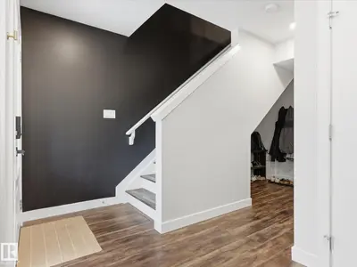Interior photo 3 of #56 1051 GRAYDON HILL BV SW