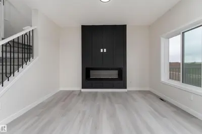 Interior photo 1 of 137 Pierwyck Loop