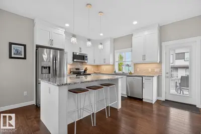 Interior photo 2 of 102 KIRPATRICK CO