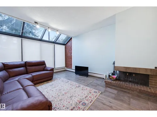 11108 83 AV NW NW, Edmonton - $289,995