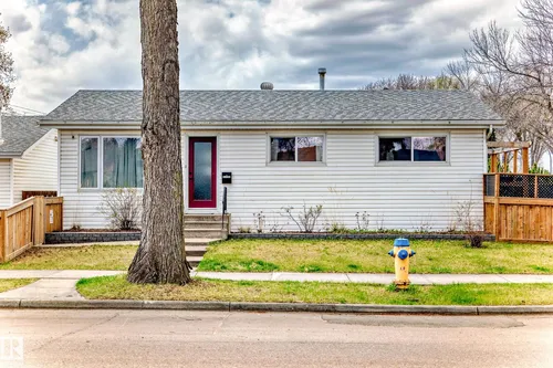 11052 151 ST NW, Edmonton - $479,000