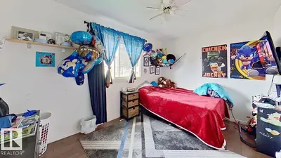Interior photo 3 of 32 GARDEN VALLEY DR