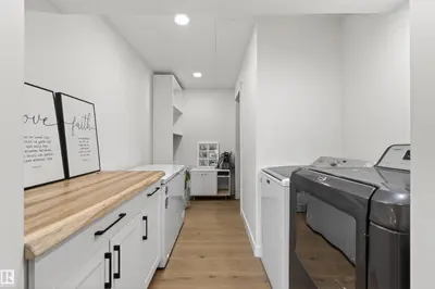 Interior photo 3 of 711 Beach AV