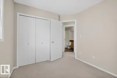 Interior photo 4 of 7928 10 AV SW