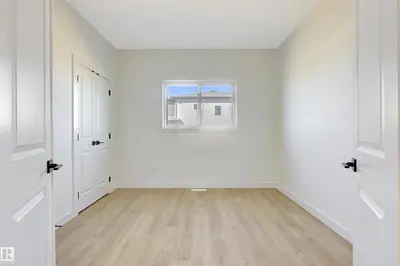Interior photo 2 of 6 Sorel AV