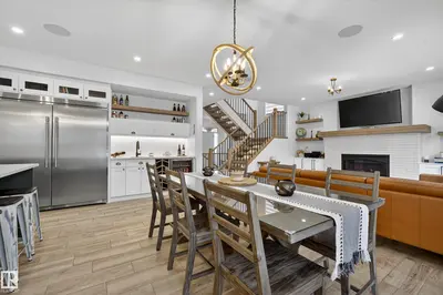 Interior photo 2 of 4470 SUZANNA CR SW