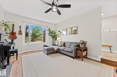 Interior photo 3 of 4603 43 AV
