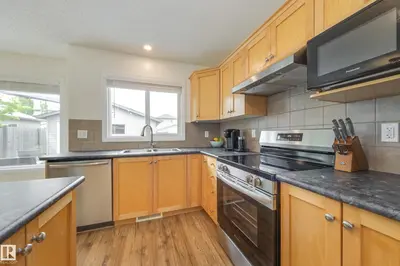 Interior photo 3 of 314 SUNCREST RD