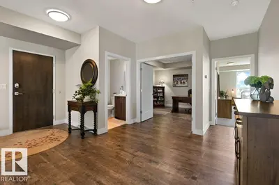 Interior photo 4 of #741 200 BELLEROSE DR