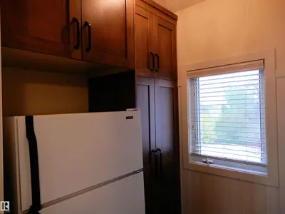 Interior photo 4 of 26317 TWP ROAD 552