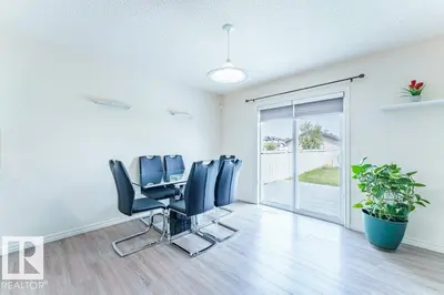 Interior photo 2 of 3525 22 ST NW
