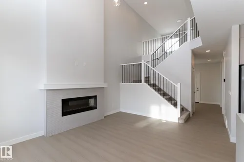 19004 20 AV NW, Edmonton - $709,900