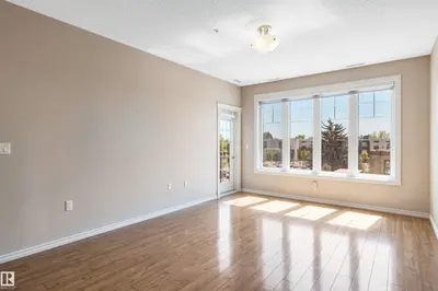 Interior photo 4 of #326 9820 165 ST NW