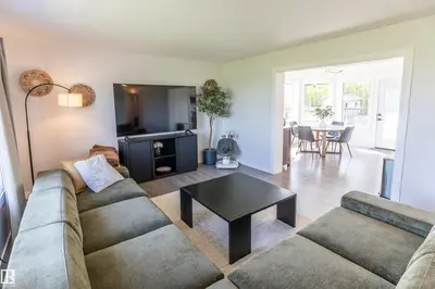 Interior photo 3 of 90 22111 TWP RD