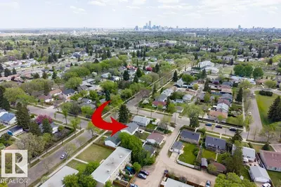 Interior photo 1 of 12264 135 ST NW