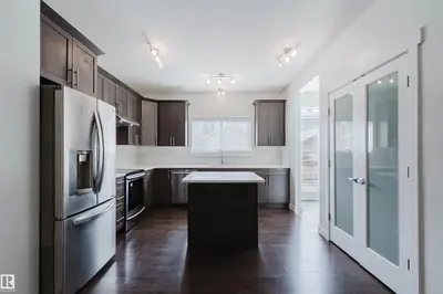 Interior photo 3 of 4315 PROWSE LINK LI SW
