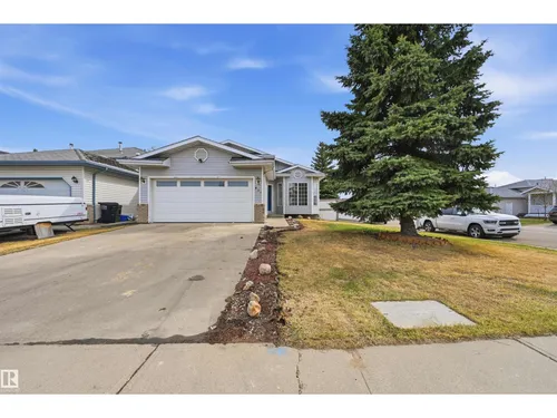 631 JENNER COVE CV NW, Edmonton - $520,000