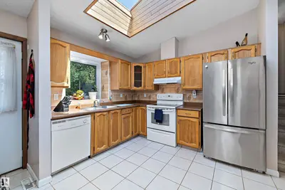 Interior photo 2 of 2127 40 ST NW