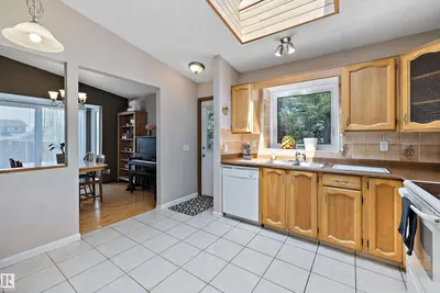 Interior photo 3 of 2127 40 ST NW