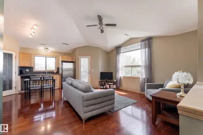 Interior photo 1 of #2 604 62 ST SW