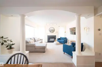 Interior photo 3 of 1417 115A ST NW