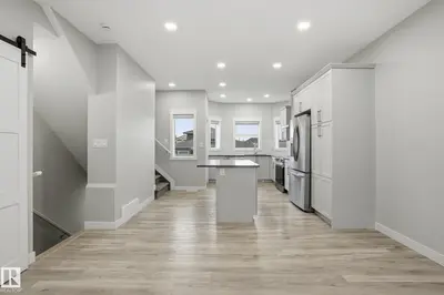Interior photo 3 of #36 150 EVERITT DR
