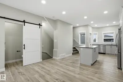 Interior photo 4 of #36 150 EVERITT DR