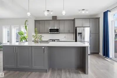 Interior photo 2 of 1234 DANIELS CR SW
