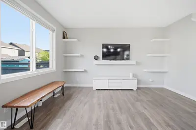 Interior photo 4 of 1234 DANIELS CR SW
