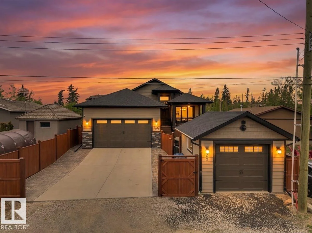 5052 Lakeshore DR, Sylvan Lake - 4 bedroom Detached Single Family for sale