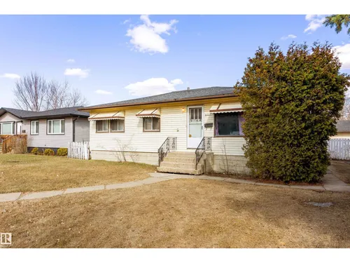 9007 149 ST NW, Edmonton - $375,000