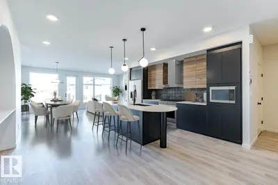 Interior photo 1 of 7387 KLAPSTEIN CR SW