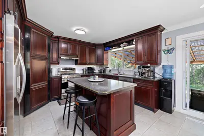 Interior photo 2 of 53257 RGE ROAD 211