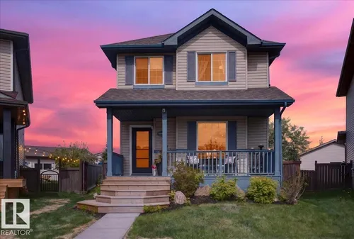 3934 160 AV NW, Edmonton - $465,000