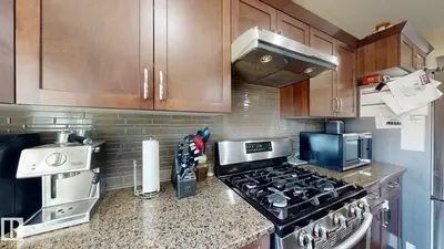 Interior photo 2 of 6824 EVANS WD NW NW