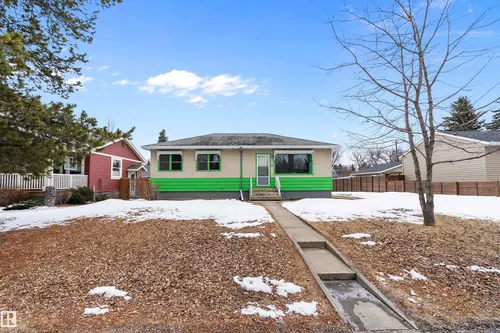 7720 85 AV NW, Edmonton - $425,000