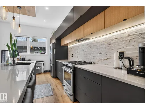 8405 77 ST NW, Edmonton - $735,000