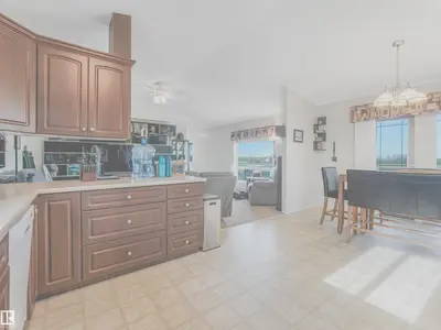 Interior photo 4 of 57016 RANGE ROAD 13